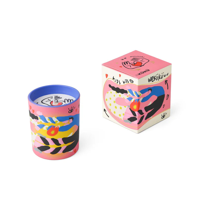 HOLD ON TIGHT Berry Scented Candle (200g, 30 Hours)